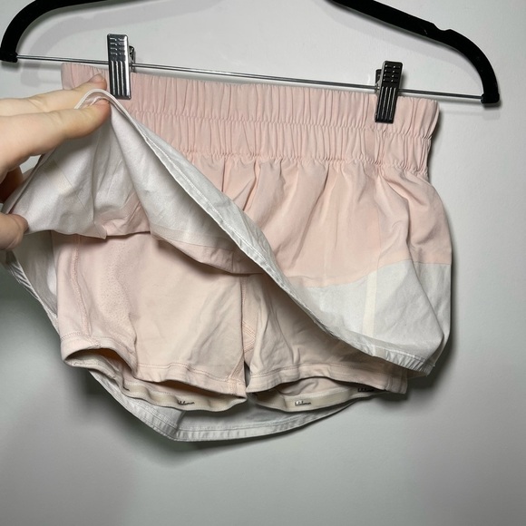Lululemon Women’s Pink and white Run: Breeze By Skirt with built in shorts US 4 - Picture 4 of 10